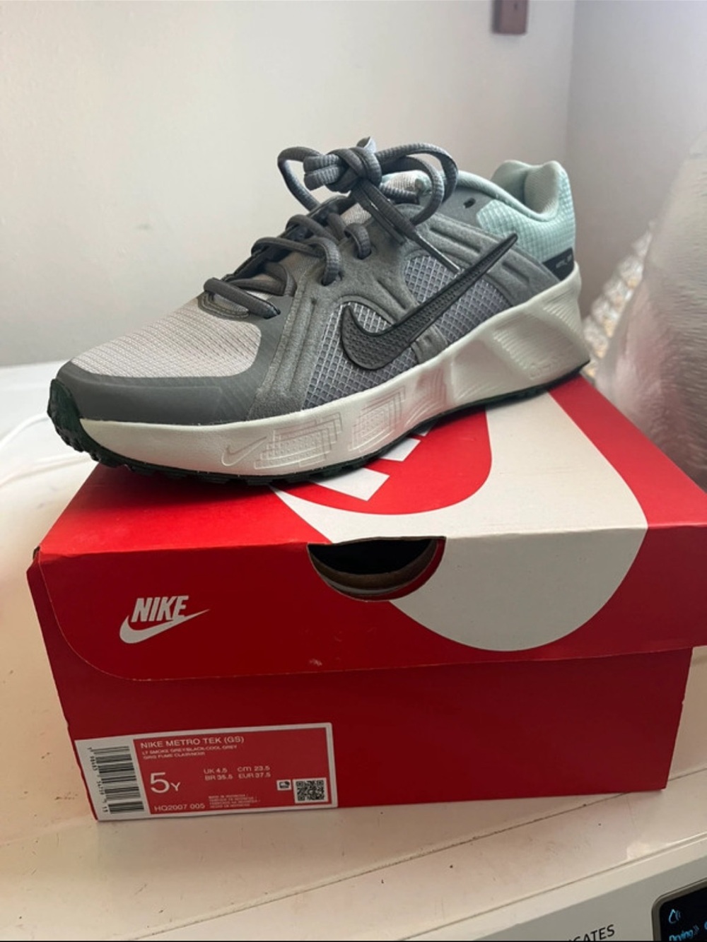 Nike Kids' Light Gray and Mint Green Sneakers